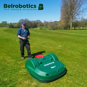 Belrobotics - 3 størrelse robotklippere og en boldopsamler. Fungerer perfekt sammen og hver for sig.